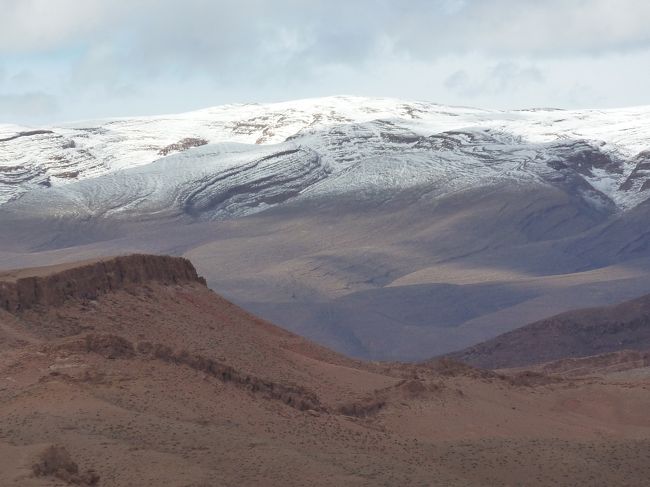 途中の山には　雪がまだありました