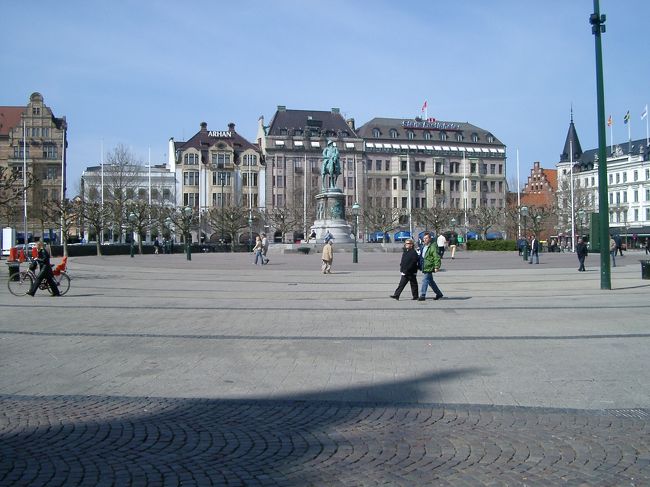 ストートリィ広場