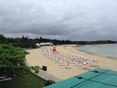 ちょっと…ドンヨリって感じでした。
結局、滞在中は天気が悪く海に入ることは無かった。