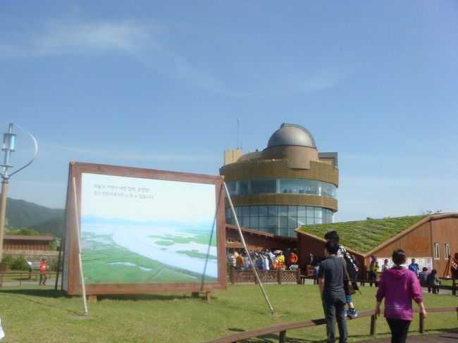 人混みをさけて順天湾に向かいます。