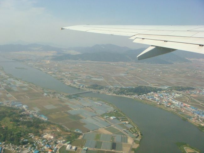 洛東江。ミーハーですが「ブラザーフット」や「ソウル1945」で見た朝鮮戦争に思いを馳せます。<br /><br />この川はずっと見守ってたんですね。<br /><br /><br />