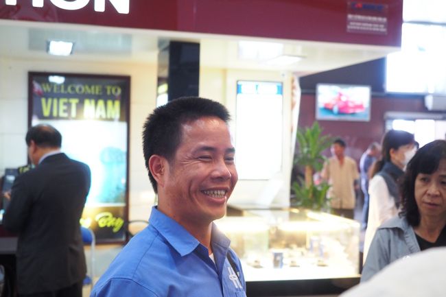 アンバランス 山本似のガイドさん。そうとう中国がお嫌いのようで