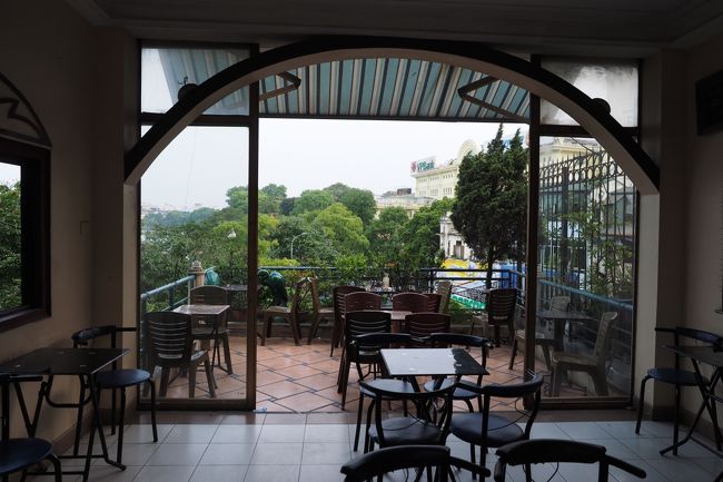 なんとかテーブルに着きました