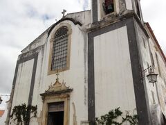 サン ペドロ教会　 Igreja de São Pedro　
13世紀の教会ですが、16世紀と1755年の地震後に2度の改築がされています。