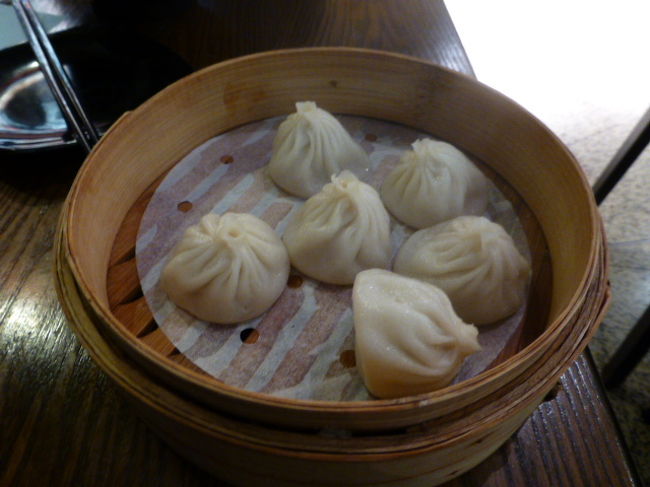 ショーロンポー<br /><br />こんな感じでこれからこの日は仕事へ向かいました