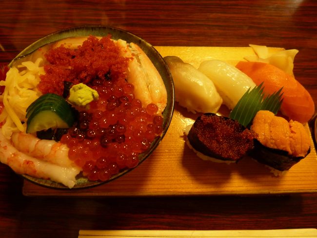 夜は釧路の市場にて海鮮丼を食します。