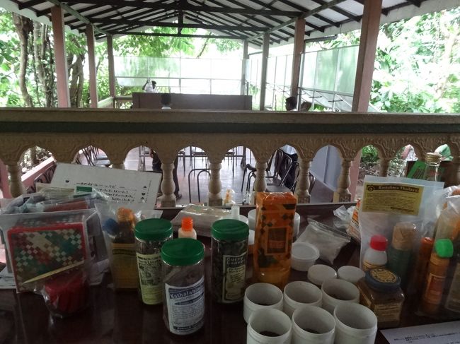 スパイスガーデンの中で休憩。ここでついついお土産を買ってしまいました。