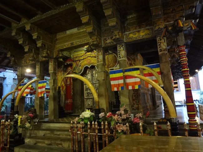 ここからたくさんのお坊さんが出てきました。