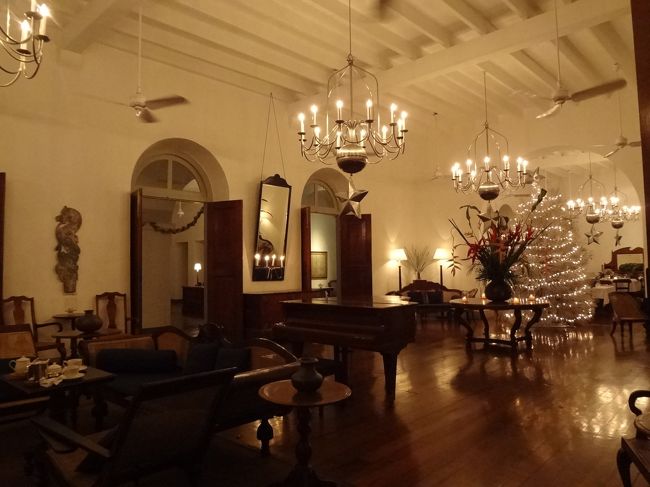 アマンガラホテル内。ここで夕方の素敵な時間を過ごせました。