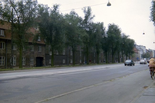 ムンクの「叫び」を見に、美術館へ行きます。<br />結構歩きます。<br /><br />美術館の写真は・・・ありません。<br />貧乏旅行でフィルムは節約していたんで、絵葉書を買ったんですよね（＾＾）