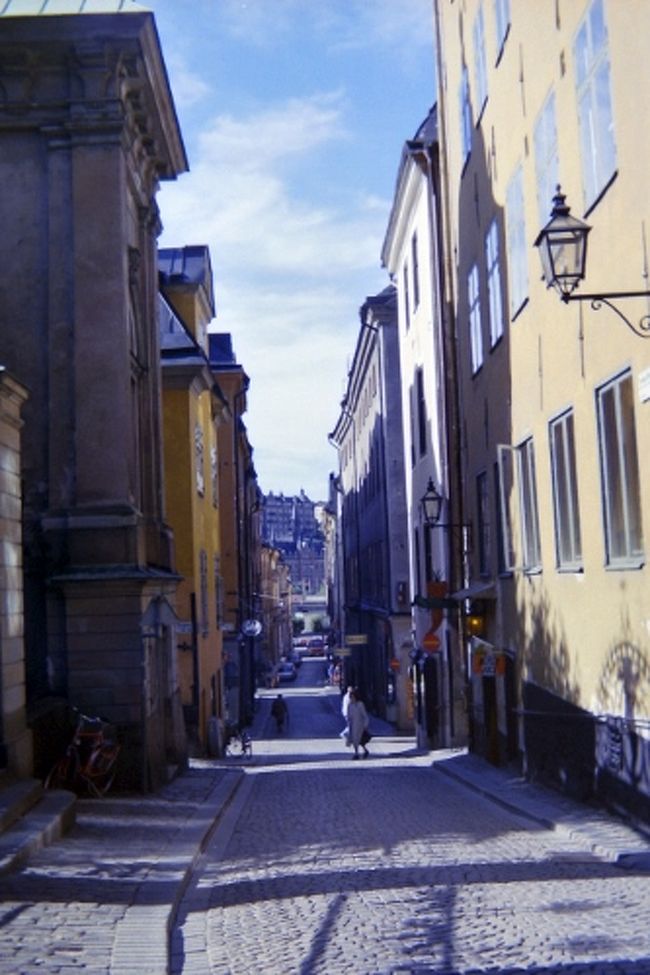 ストックホルム旧市街　ガムラスタン<br />駅から10分ほどで着きます。