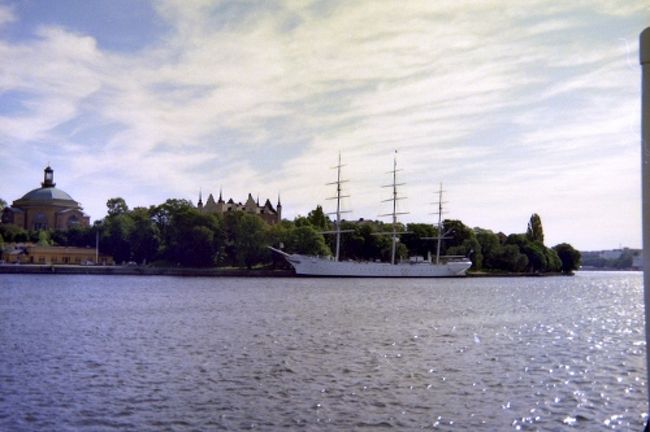 宿泊もできる船、オーネディン ホステル。<br />近隣には、ストックホルム宮殿や国立美術館があり、幹候にも便利。<br />とても人気がありました。