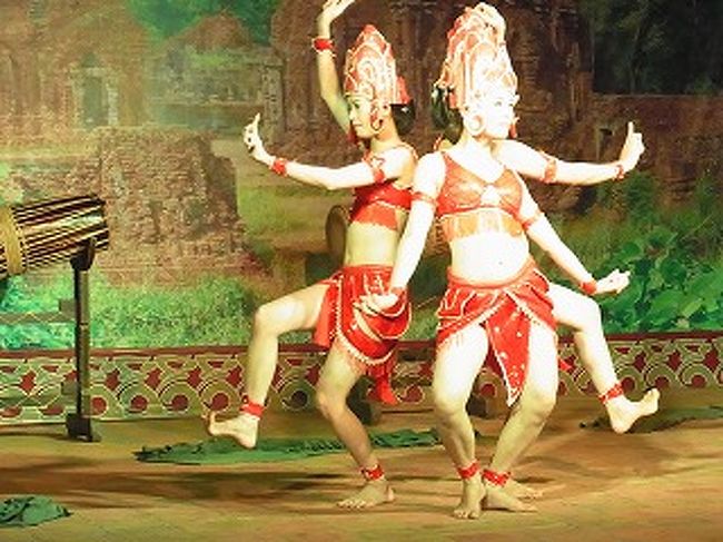 民族舞踊のショー 　チャム族の民族舞踊を<br />お楽しみください。