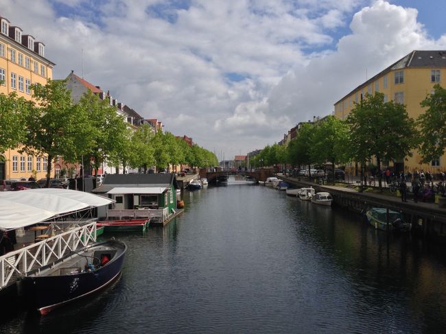 クリスチャンの運河。<br />ニュー・ハウンの観光用の運河と違って、生活感があるのがいい。<br />