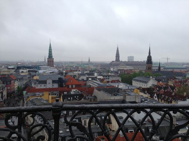 展望台からの眺め。<br />近代的な高い建物が殆どない。<br />昔ながらの街並が今でも残っているとは驚き。