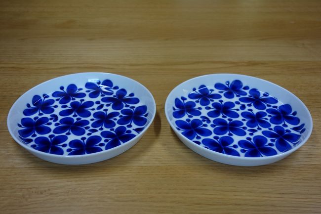 お皿。<br />同じくアラビア製<br />【フィンランド】