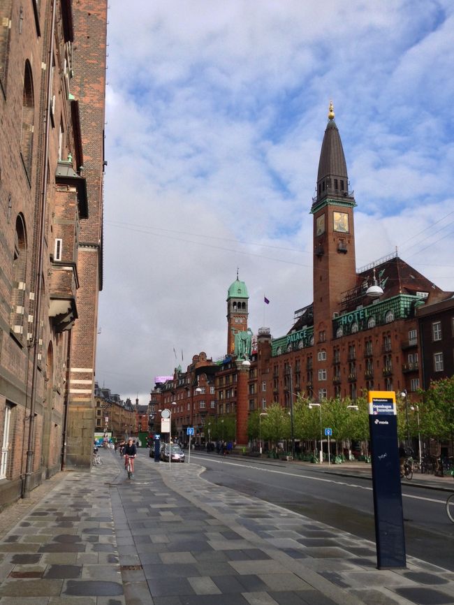 市庁舎。<br />お城のような風格がある。