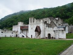 王宮跡博物館（Mátyás Király Múzeum）と中庭