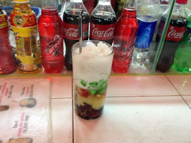 市場の中はエアコンないのでつめたい物が<br />うまい。