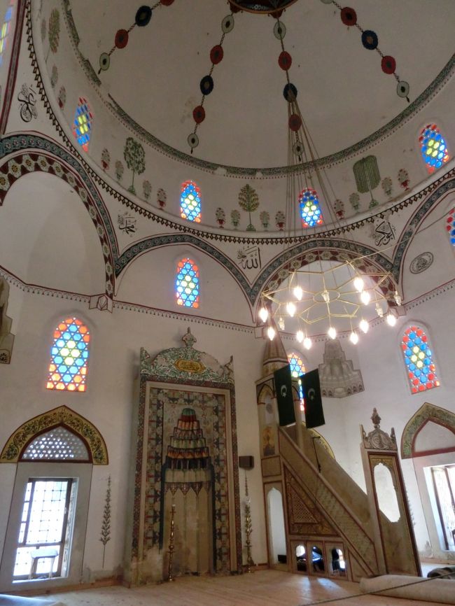 中はカワイイ<br />ミナレットの狭い階段をぐるぐると登っていくと・・・