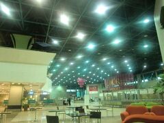 ルクソール空港の出発ロビーの中．

カイロ経由でアレキサンドリアへ．