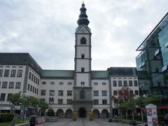 聖ピーター＆ポール大聖堂（Domkirche St. Peter und Paul）とカルフライト通り（Karfreitstraße）