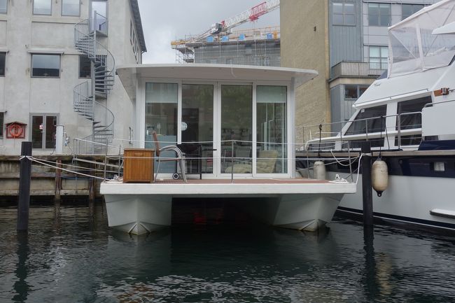 ボートハウス。<br />こういう生活もいいかも。<br />