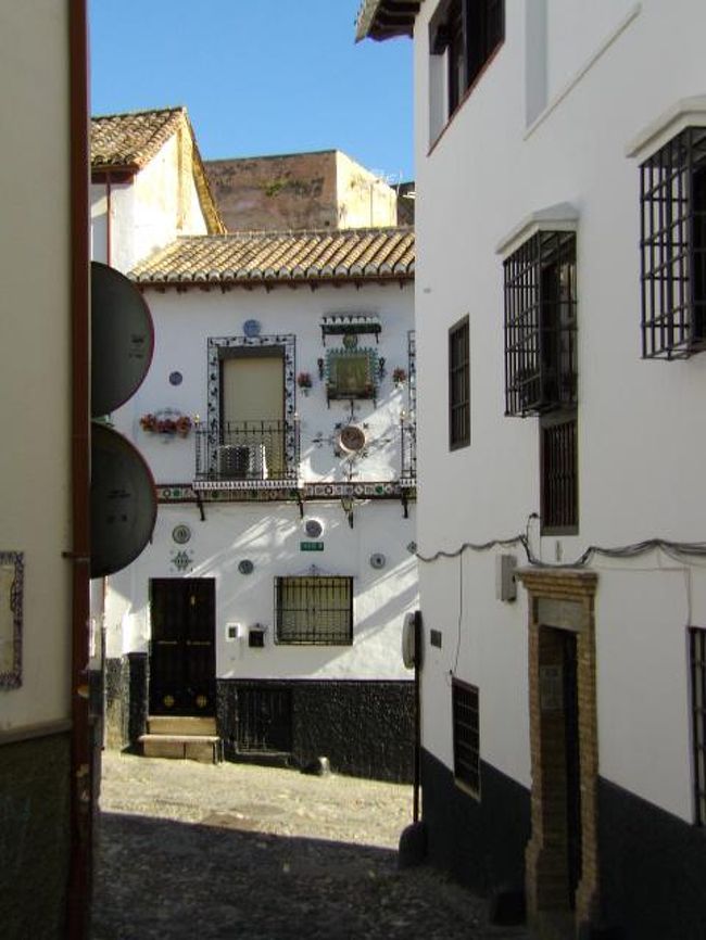 アルバイシン地区を歩く