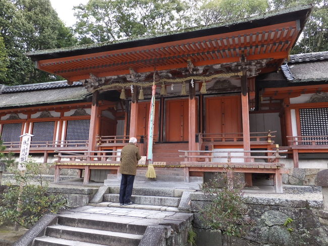 薬師寺隣の神社
