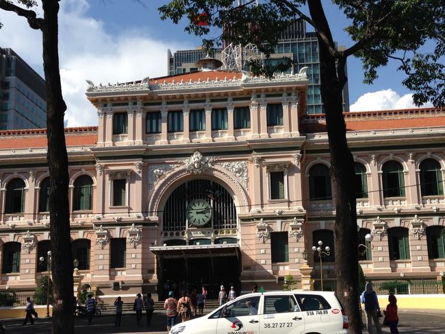 こちらは中央郵便局。