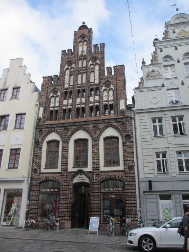 ゴシック様式の建物<br />