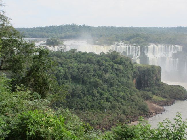 　サン・マルティン島のアップ。
