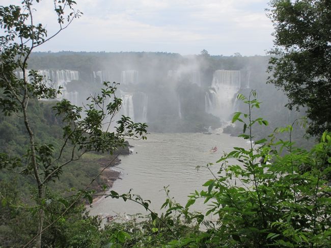 　あれ・・ちょっと木で隠れてしまいました。