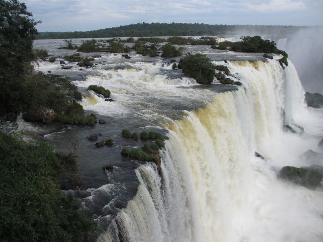 　上の奥が悪魔ののど笛