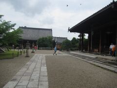 西大寺
大和西大寺駅から徒歩数分。
境内は広い。拝観目安は40分。
本堂・四天堂・愛染堂の共通拝観券を購入する。
この３か所の拝観受付で御朱印はいただける。