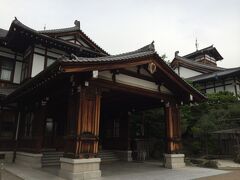 写真の通り
本館エントランス