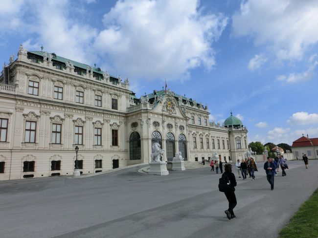 ベルヴェデーレの意味は「美しい眺め」と言う意味とか・・・