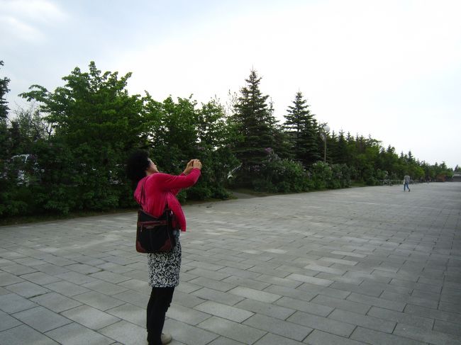 【５月３０日】　<br />オフ会(18：00)の前に午前中から、香川から来たかずちゃんママとデート♪<br />お花の大好きなかずちゃんママのためにまずは白石区≪川下公園≫へ。。。。