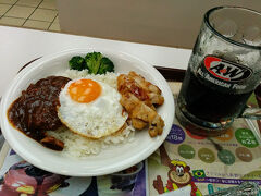 夕食はＡ＆Ｗでツインロコモコセット６５０円