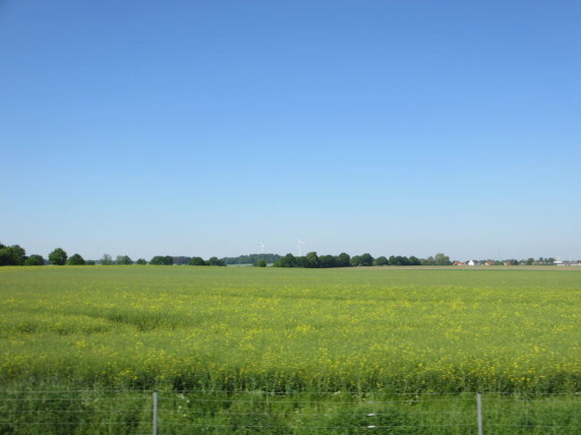 ベルリンへ向かう車窓から