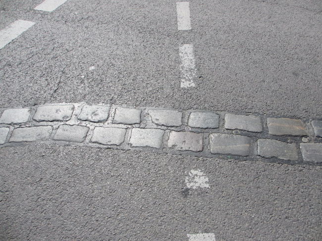 ベルリンの壁跡が残されています