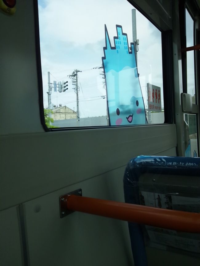 かわいいコミュニティバスで駅に戻ります。