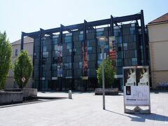 スロベニア民族博物館（Slovene Ethnographic museum）と総合文化センターの中庭

http://www.etno-muzej.si/