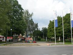 プトゥイ温水プール公園（Ptuj Termalni Park）のホテルと温泉通り（Pot v Toplice）