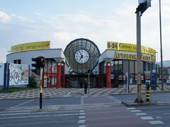 マリボルのバスターミナル（Avtobusna postaja Maribor）とメライスカ通り（Meljska cesta）