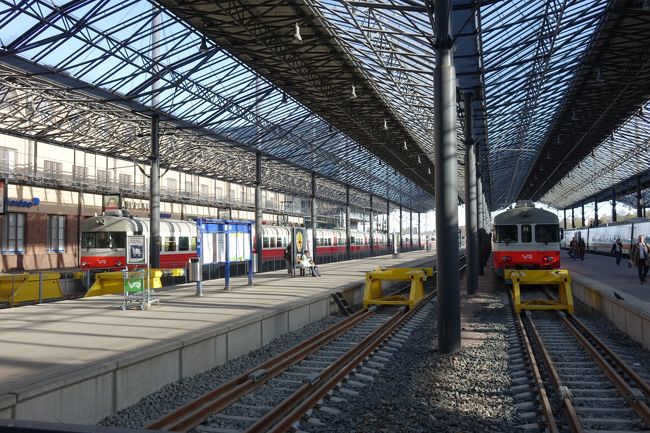 駅構内もヘルシンキは奇麗です。