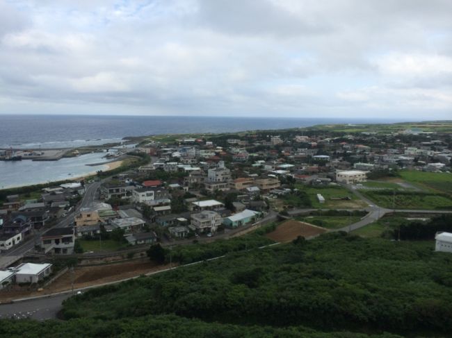 ティンダハナタから見た祖納の街なみ
