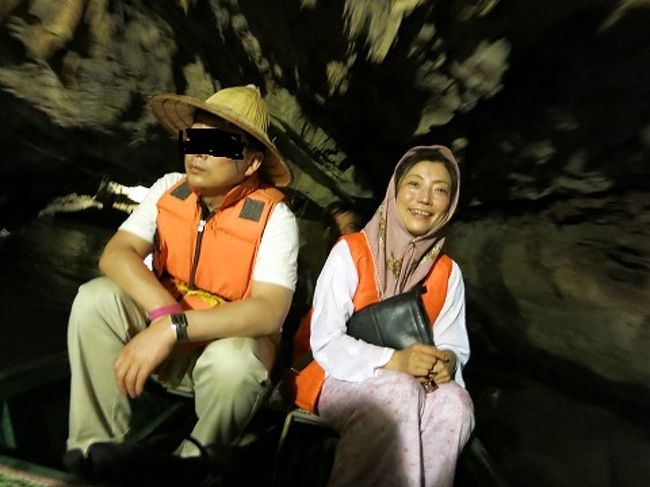 いざ、洞窟内へ。<br />約２時間も近く、<br />すご〜く楽しかったです！！