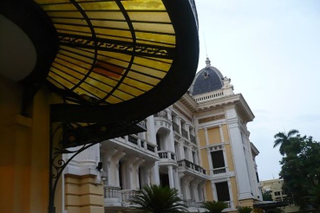 ハノイオペラハウス併設レストラン１９１１でのディナー。