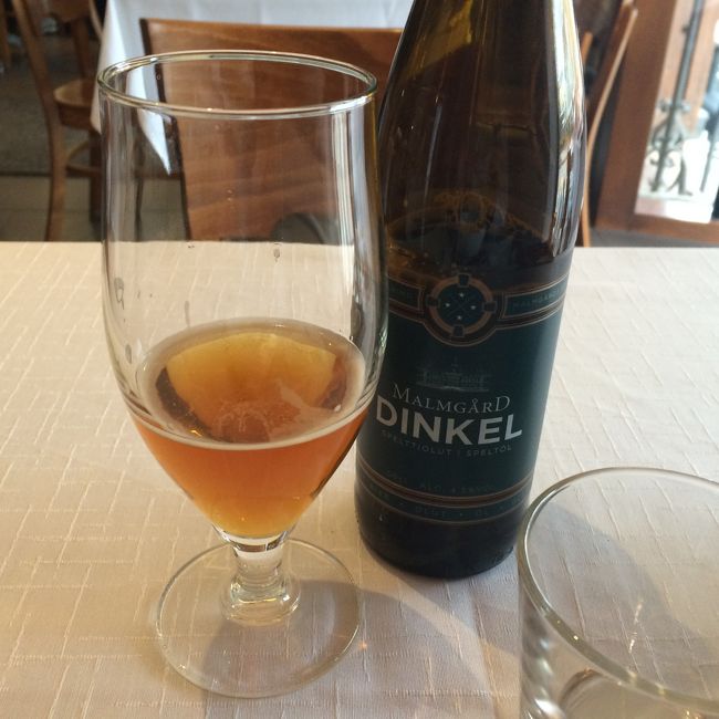 DINKELというビールは美味しかったけど大ビンで1500円也。ちょっと高いかも。